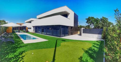 Villa Aurus - Luxury 5 Bedroom