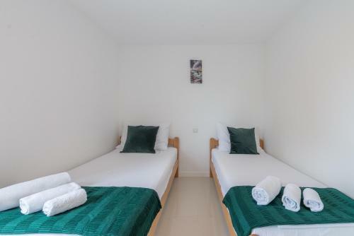Windrose Apartments