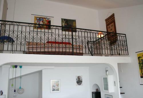 Highly Situated Apartment Sea Views