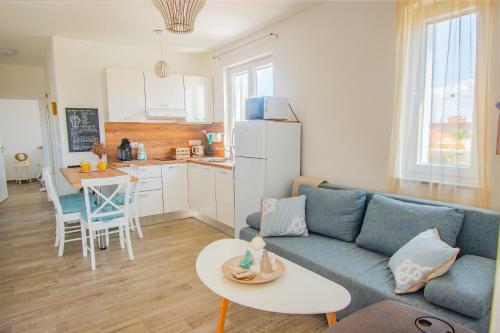 Olea Apartments Vir