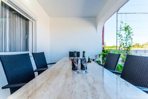 Family Blue Sky Apartment Ae1440