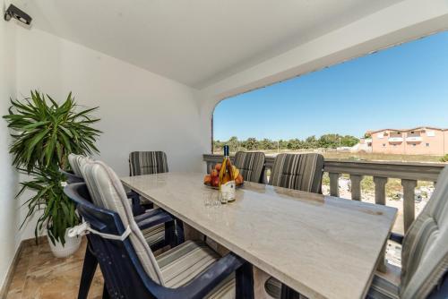 Family Blue Sky Apartment Ae1440