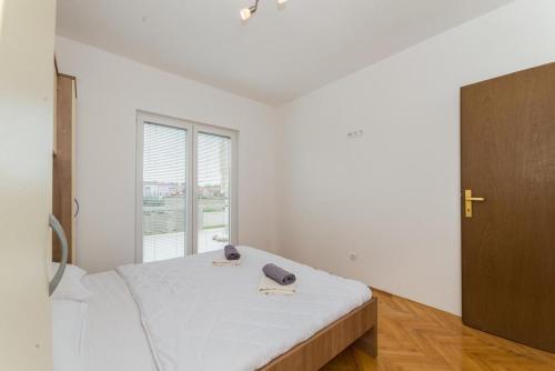 Apartments With A Parking Space Vir - 18532