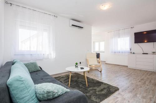 Apartments With A Parking Space Vir - 18520