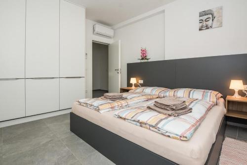 Apartments With A Parking Space Vir - 18522