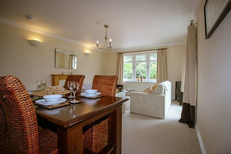 Turnberry Apartments