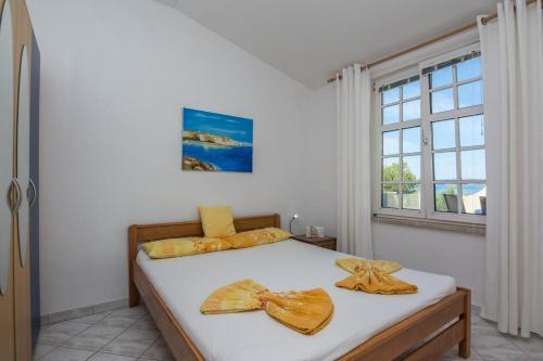 Apartments By The Sea Vir - 19112