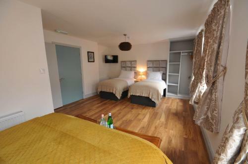 Hostal Lodge At The Old Barracks