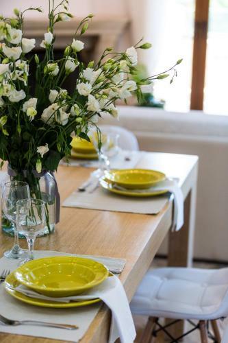 Kampos Villa Iii, Pure Elegance!