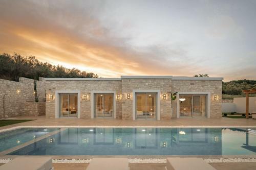 Ayali Villa, A Divine Luxury Homestay!