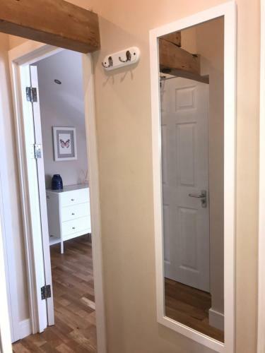 Apartment 4, 1 Laura Place