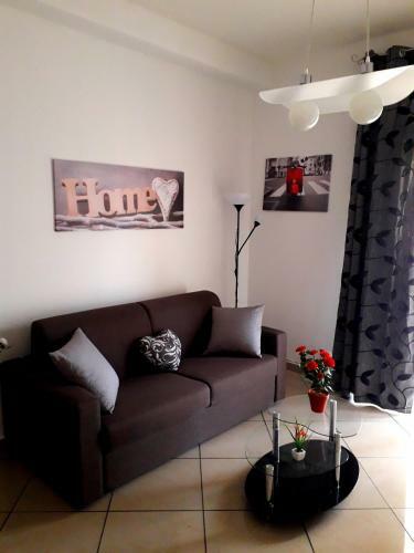 Apartamento Marina Dei Ciclopi Home