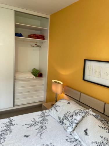 Apartamento Steps Away From Puerto Marina