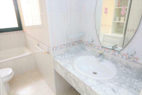 Apartamento Lomas De Campoamor Ref 8222
