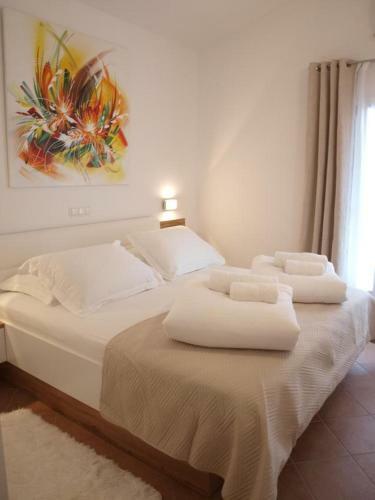 Seaside Apartments With A Swimming Pool Mudri Dolac, Hvar - 4050