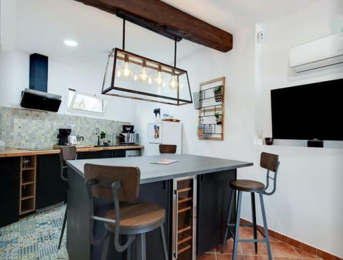 Detached Villa For 6 People In Lloret de Mar