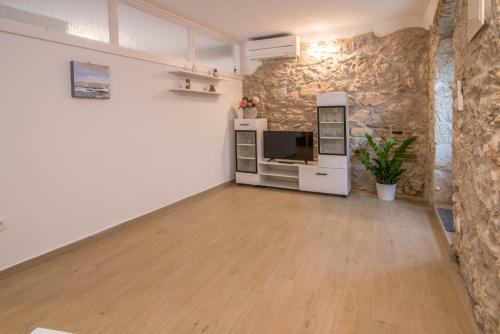 Apartments Tara