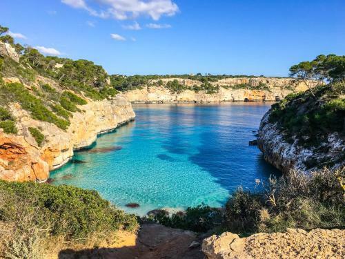 Cozy Villa In Cala Llombards, Mallorca