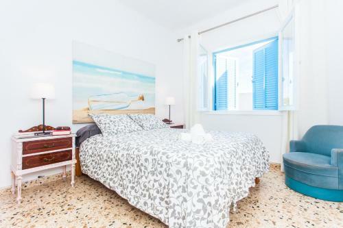 Cozy Villa In Cala Llombards, Mallorca
