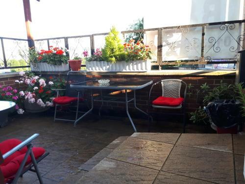 Hostal Cornerstone B&B
