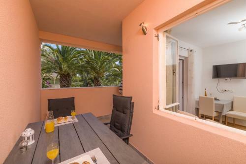Apartments Paulonina