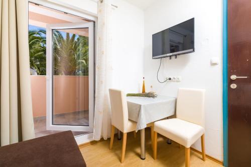 Apartments Paulonina