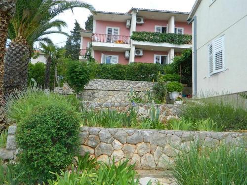 Apartments And Rooms Darinka