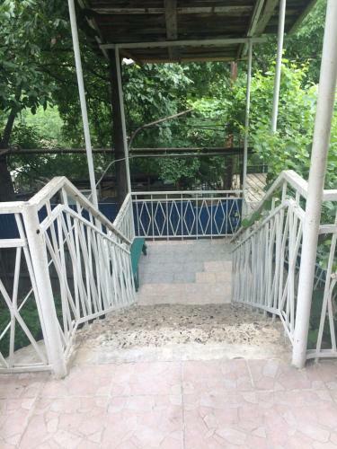 Hostal Guesthouse Malkhazi