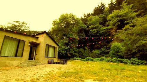Villa Cozy House In The Forest