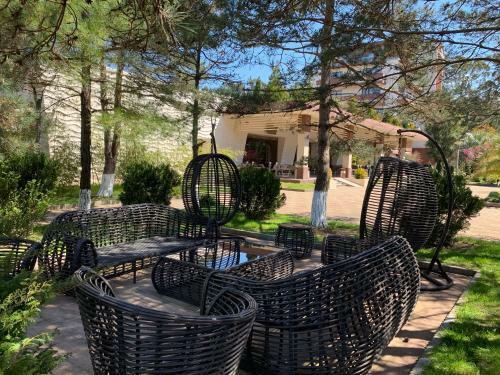 2 Bedroom Apartment In Oasis