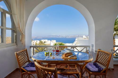 Admiral's House Santorini