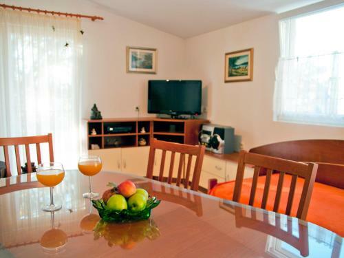 Apartments Cvitini Dvori Garjak