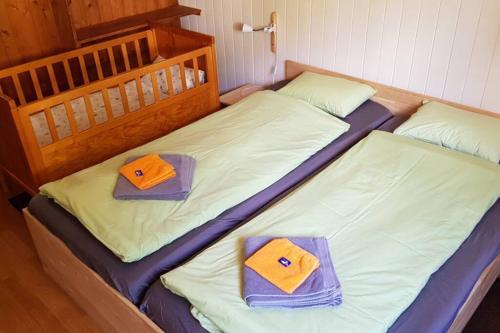 Apartamento Gem�tliche Dachwohnung Im Chalet Mit Bergblick