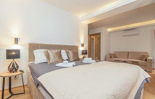 Apartamentos Heritage Residence In Center With Pool