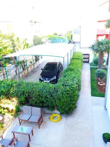Apartments Oliva