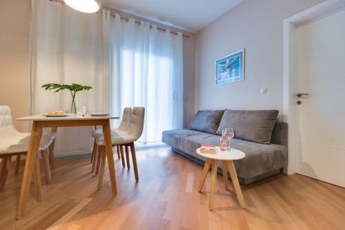 Apartments Dalmatino