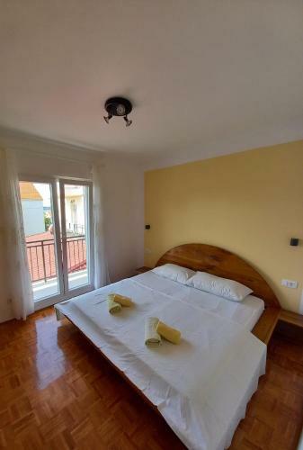 Apartamentos Toni