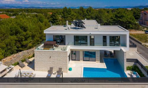 Villa Vm