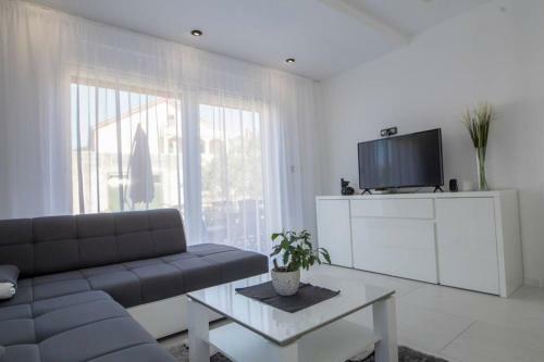 Holiday House Gavran
