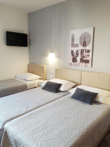 Hostal Rooms Orion