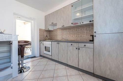 Apartment Lara
