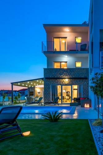 Villa Buzuk