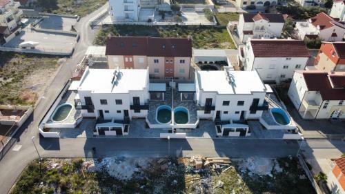 Villa Essenza Vita 650 Meters From The Beach