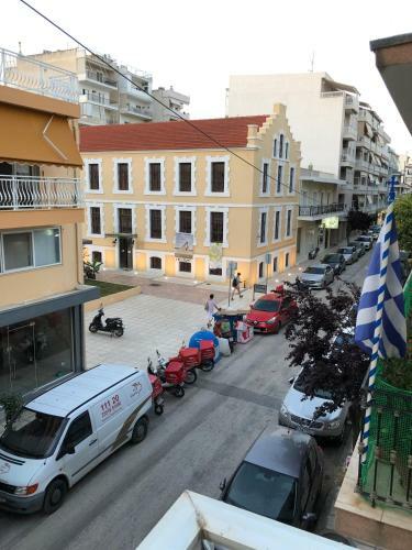 Yellow Fresh Apartment-city Center