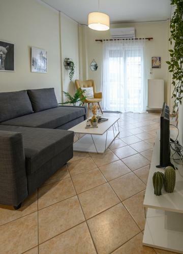 Yellow Fresh Apartment-city Center
