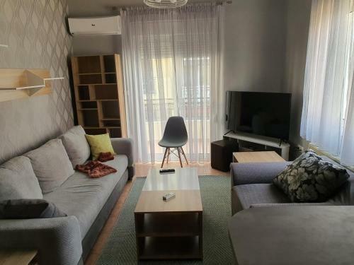 Theos Apartment