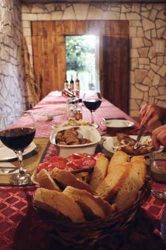Agroturismo Studio And Winery Kalimut