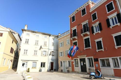 City Center 3 Bedroom Apartment