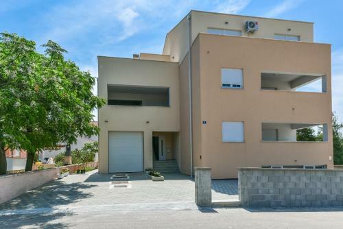 Apartments Sandrina