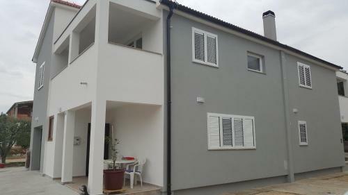 Apartments Mica